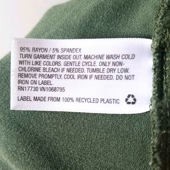 Shimmer tee in olive, a new day, size M - Picture 4 of 5